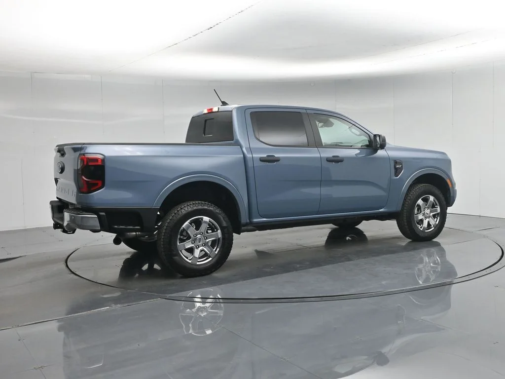 Certified Used 2025 Gray Ford XLT image 6