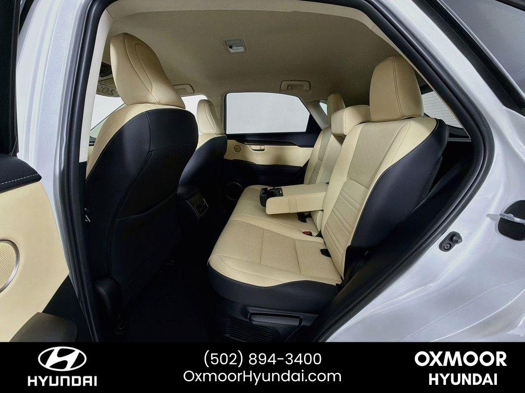 Used 2021 Eminent White Pearl Lexus Base image 23