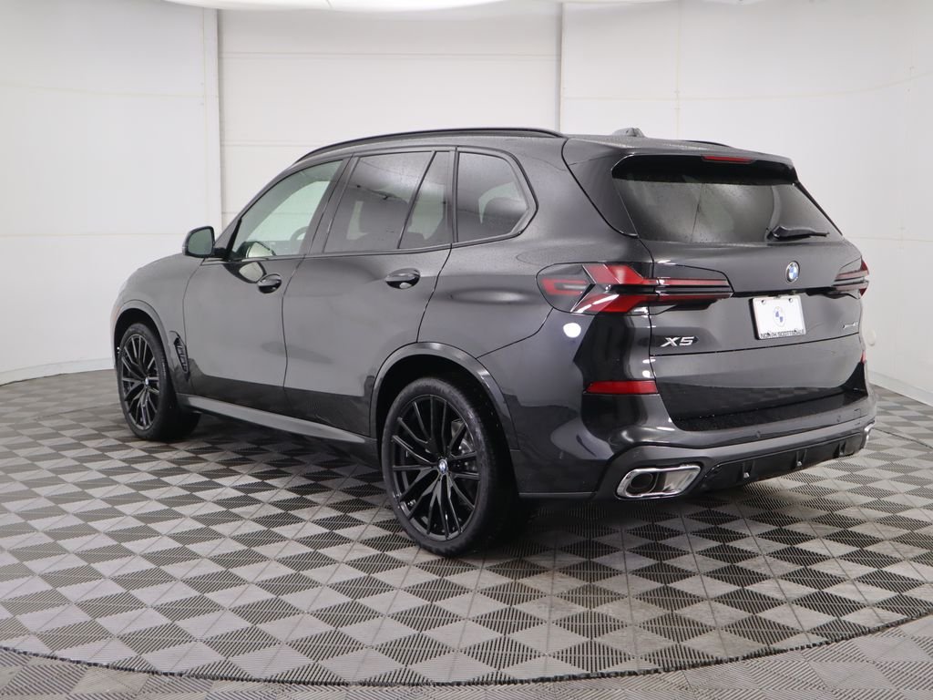 Used 2026 Black Sapphire Metallic BMW xDrive40i image 8