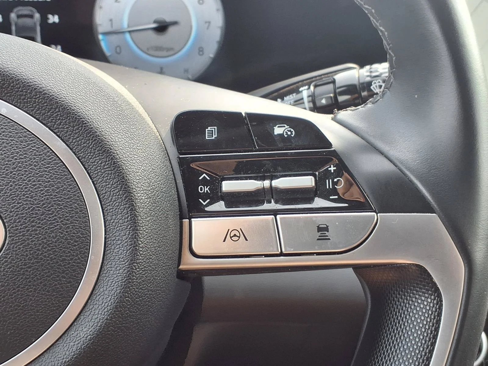 Used 2025 Fluid Metal Hyundai SEL Convenience image 17