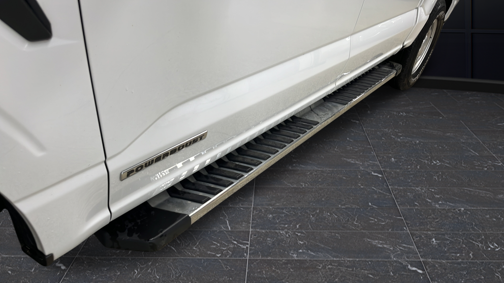 Used 2022 Oxford White Ford XL image 34