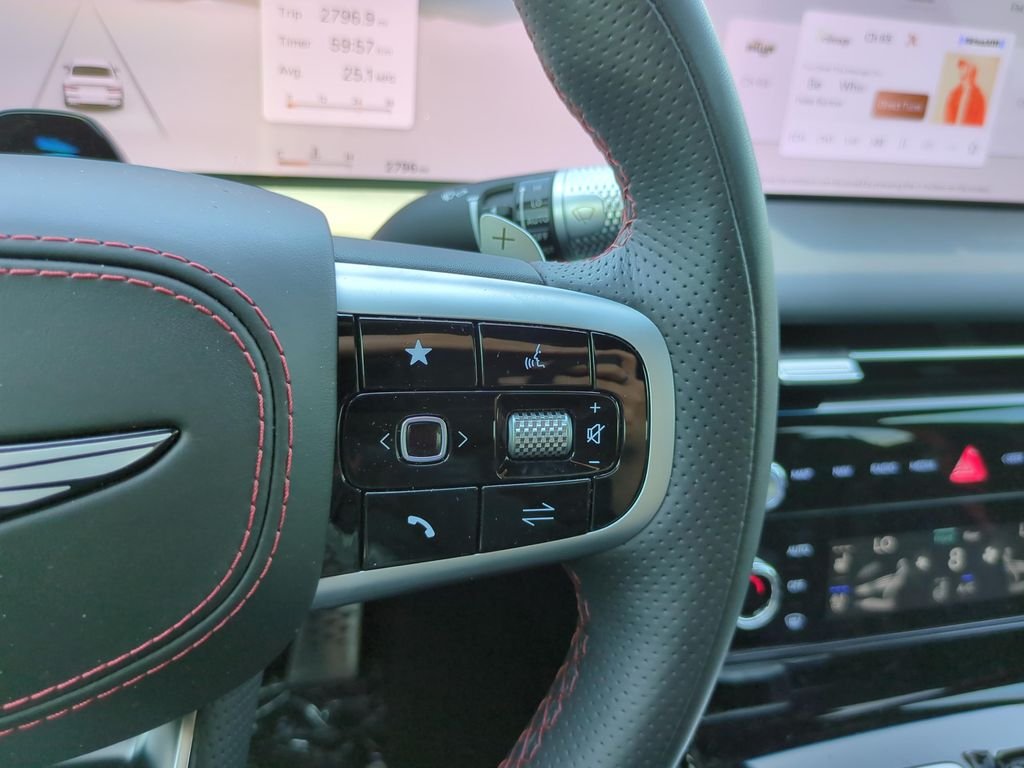 New 2026 White Genesis 2.5T SPORT PRESTIGE image 21
