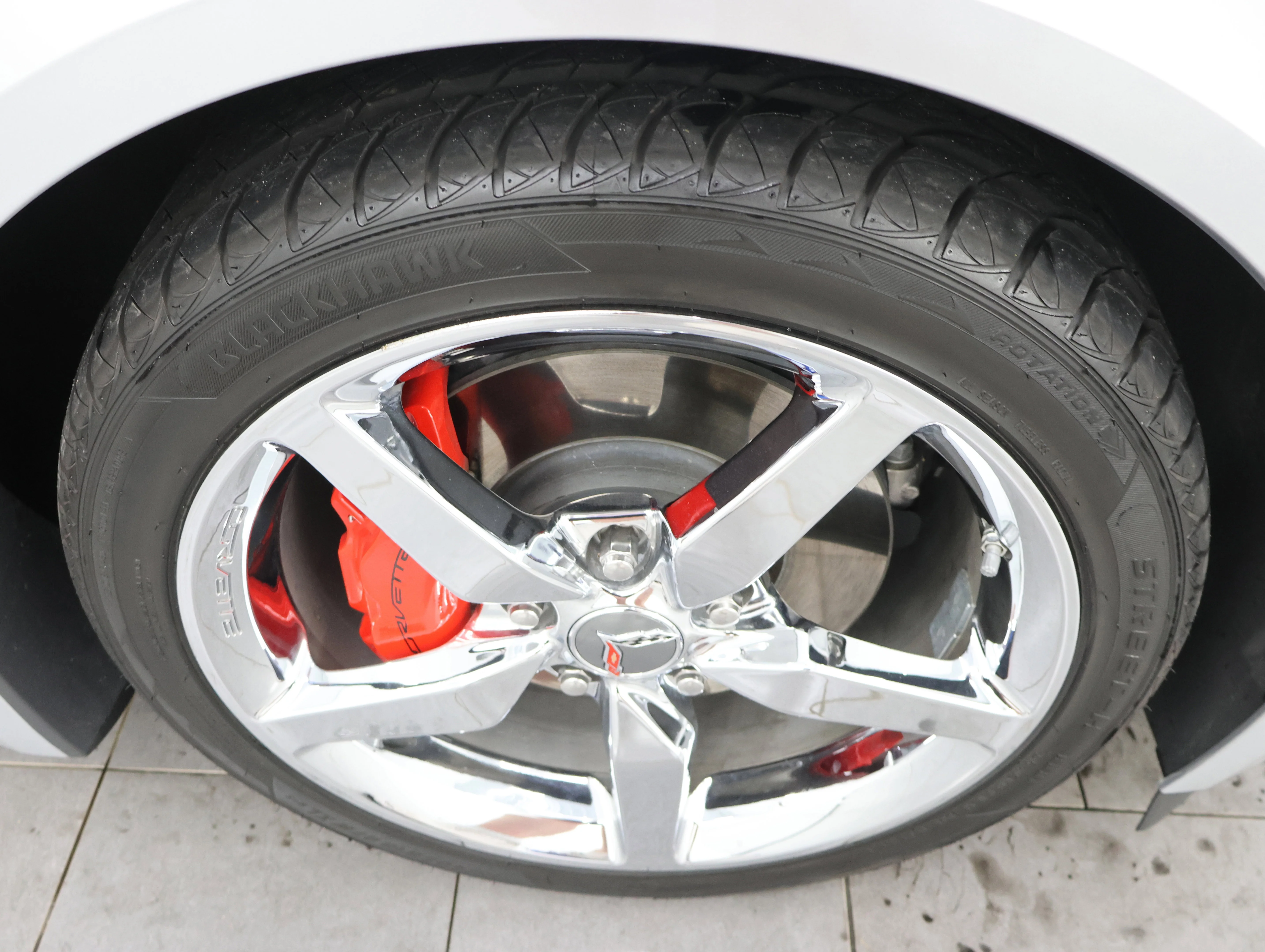 Used 2014 Blade Silver Metallic Chevrolet Base image 3