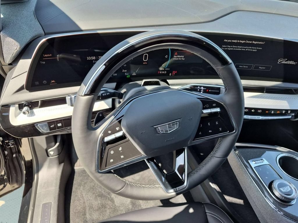 2027 Cadillac OPTIQ Luxury - Photo 10