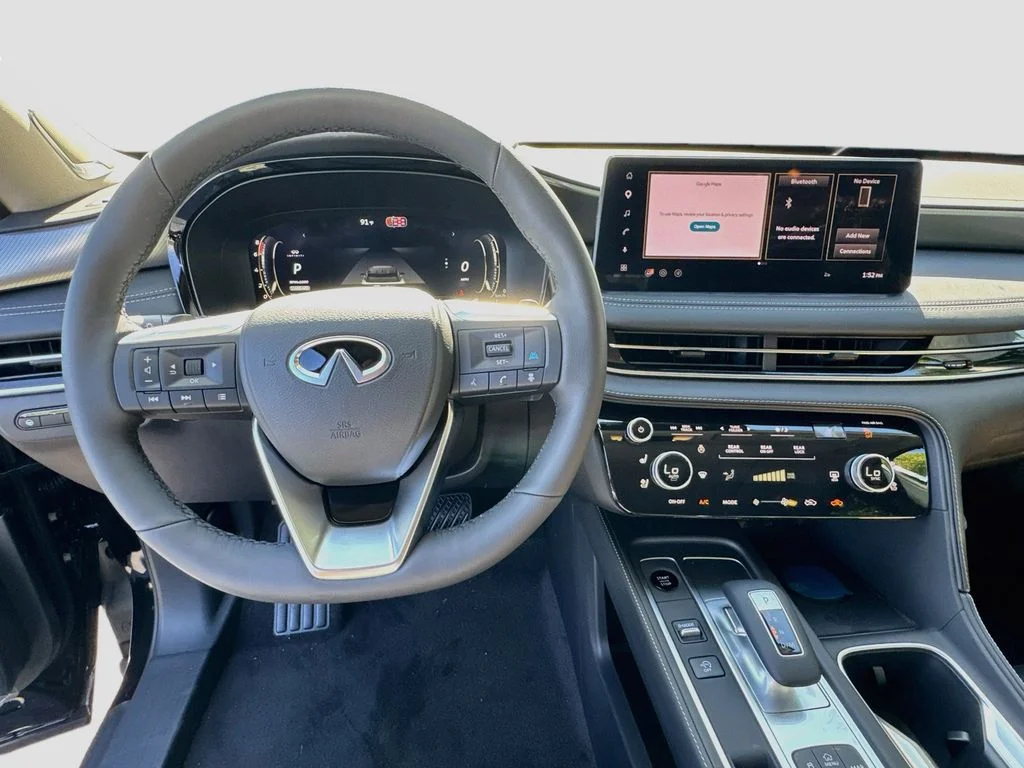 New 2027 MINERAL BLACK INFINITI Luxe FWD image 10