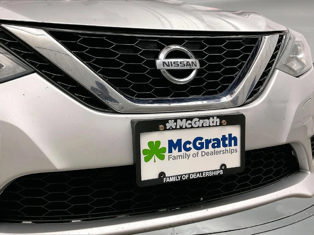 Used 2017 Silver Nissan SR image 32