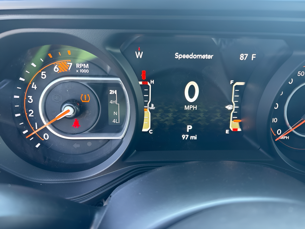 New 2026 Tuscadero Pearl-Coat Exterior Paint Jeep Sahara image 16