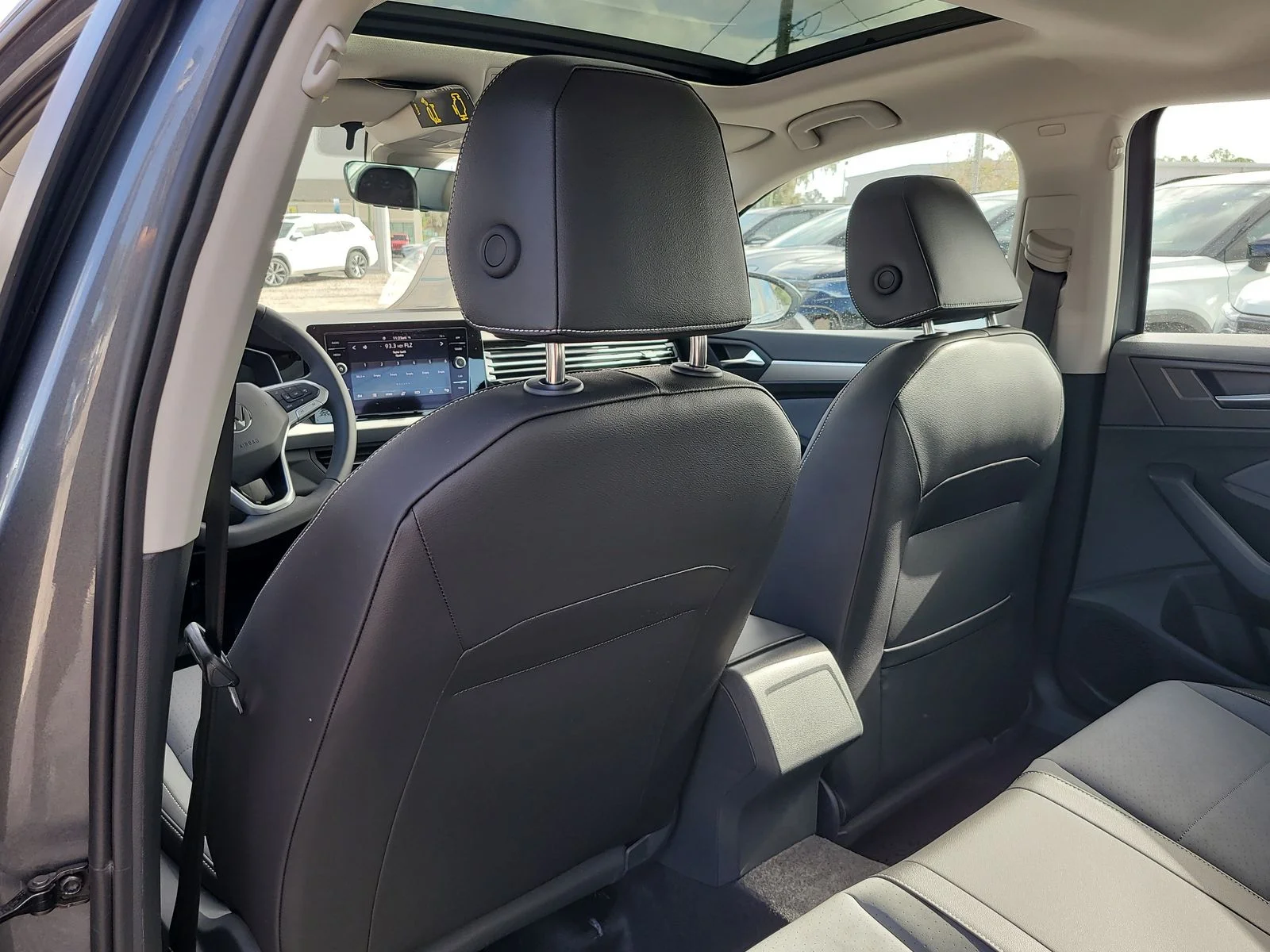 New 2026 Platinum Gray Metallic Volkswagen 1.5T SE image 13