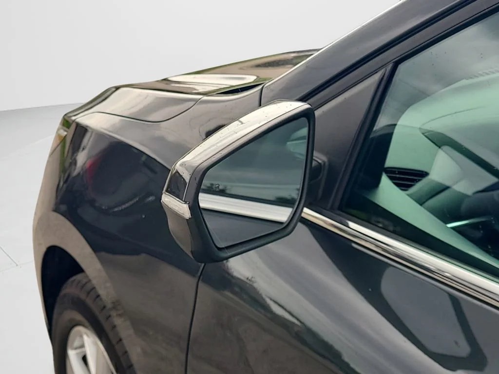 Used 2019 NIGHTFALL GRAY METALLIC Chevrolet LT image 11