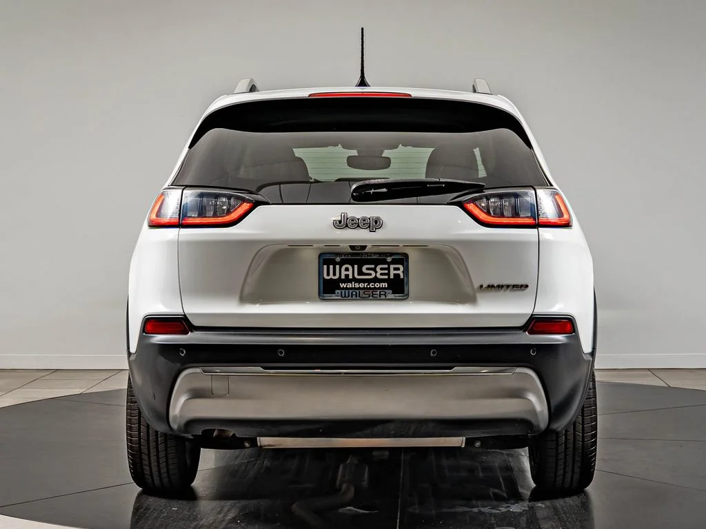 Used 2019 Bright White Clearcoat Jeep Limited image 6