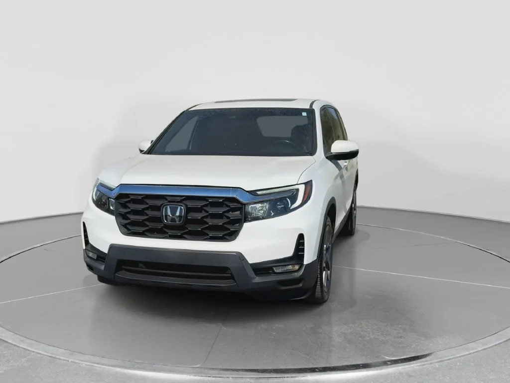 Used 2022 White Honda EX-L image 3