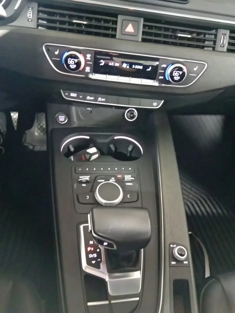 Used 2019 Blue Metallic Audi 2.0T Premium image 19