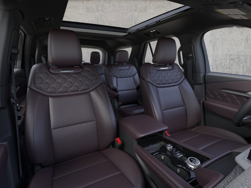New 2026 Star White Metallic Tri-Coat Ford Platinum™ image 10