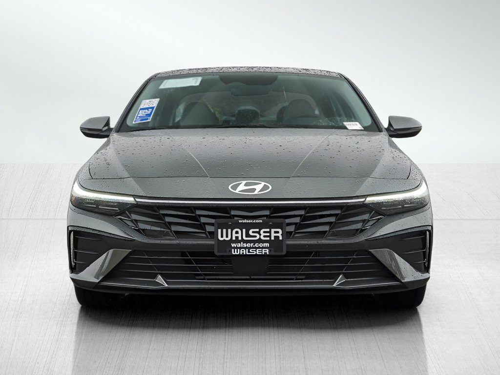 New 2026 Amazon Gray Hyundai Limited Sedan FWD image 2