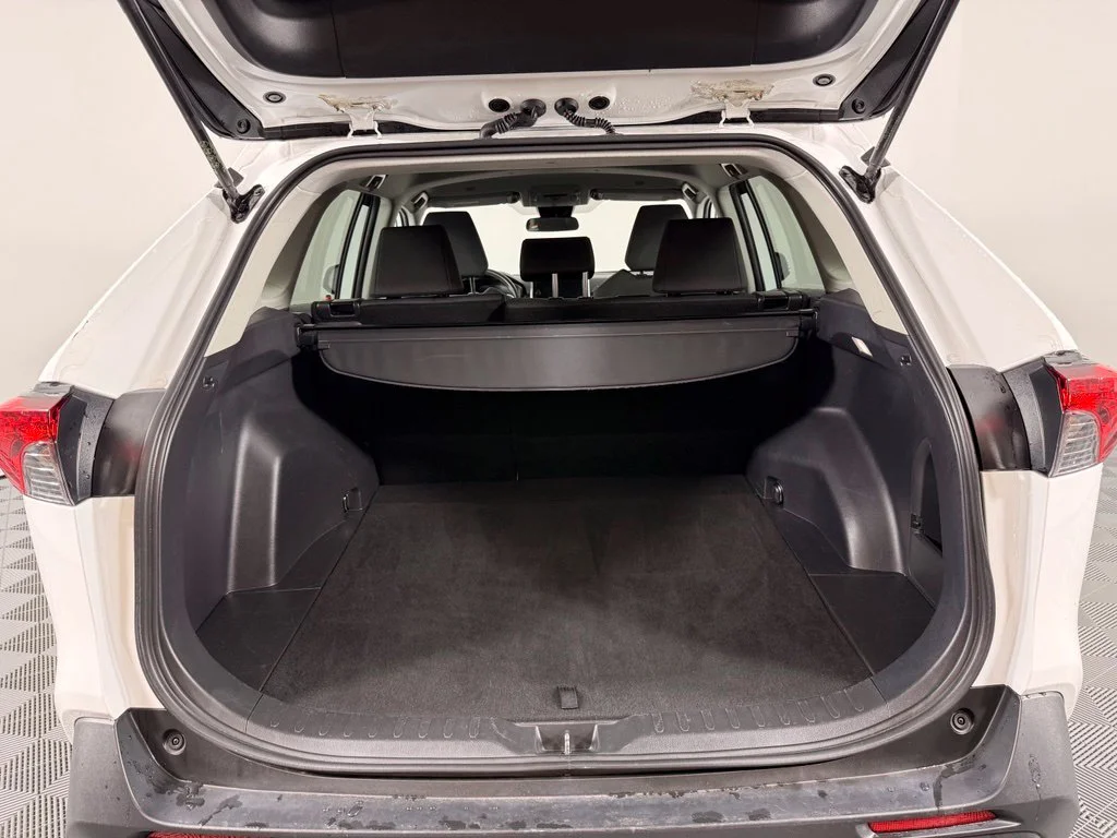 Used 2025 White Toyota XLE image 13