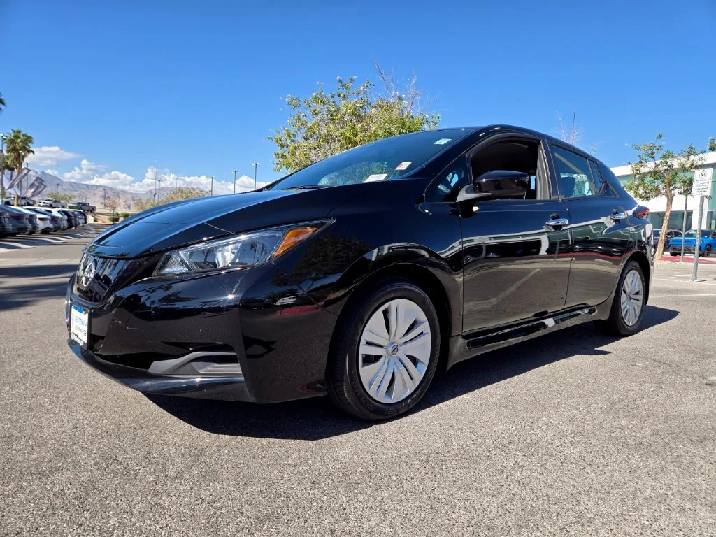 Used 2025 Nissan Leaf S with VIN 1N4AZ1BV3SC562863 for sale in Las Vegas, NV