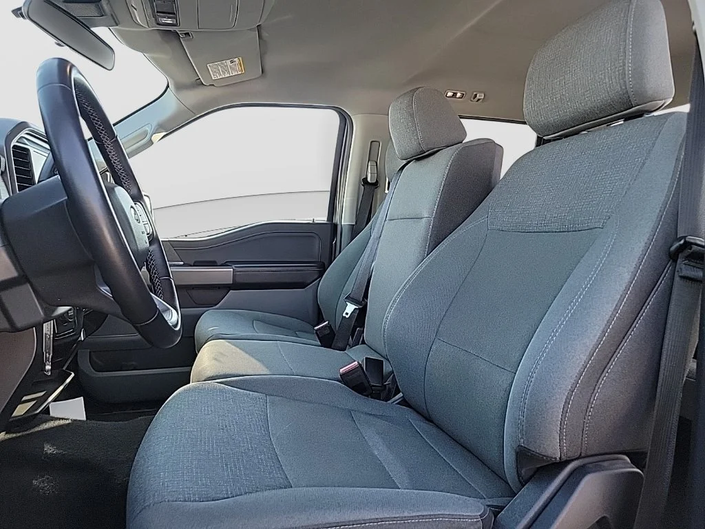 Used 2025 Gray Ford XLT image 11