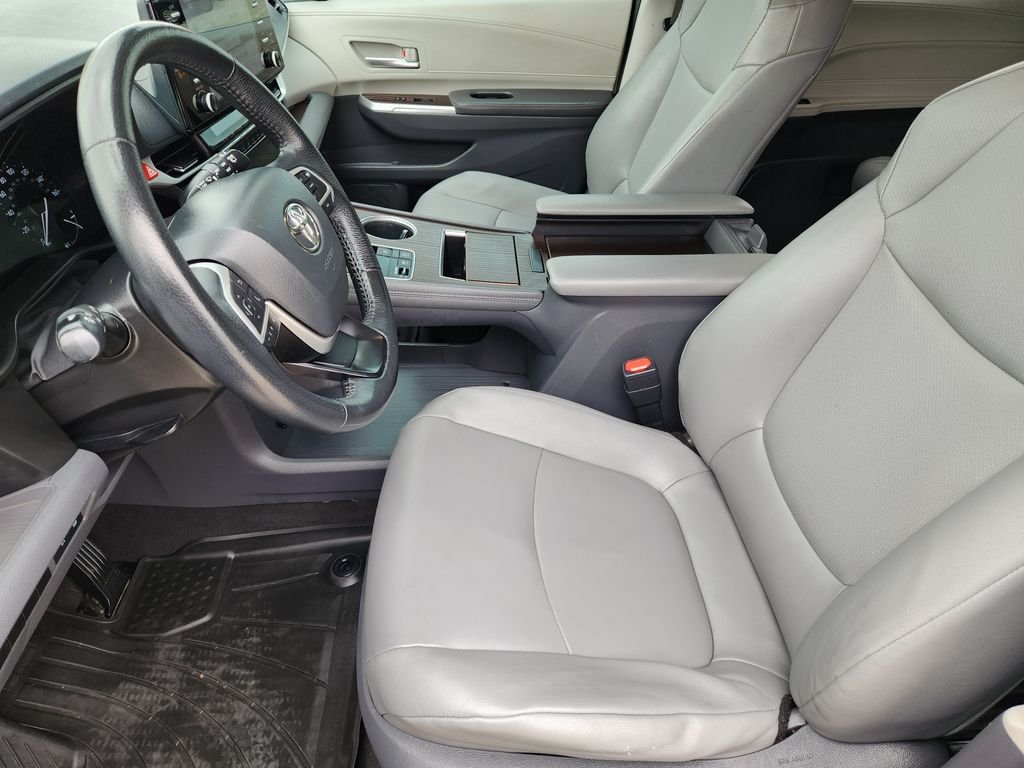 Used 2021 Gray Toyota XLE image 14
