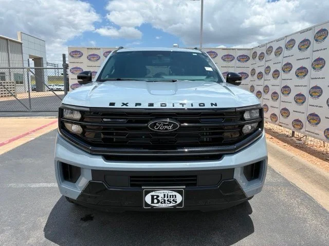New 2026 Gray Ford Platinum image 3