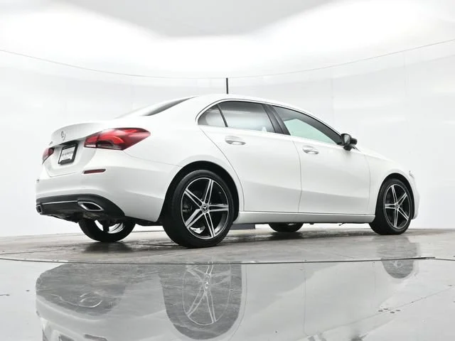 Used 2022 Polar White Mercedes-Benz A 220 image 30