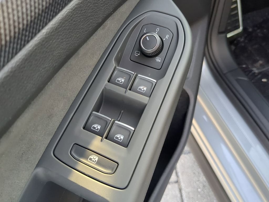 2026 Volkswagen Golf GTI SE - Photo 17