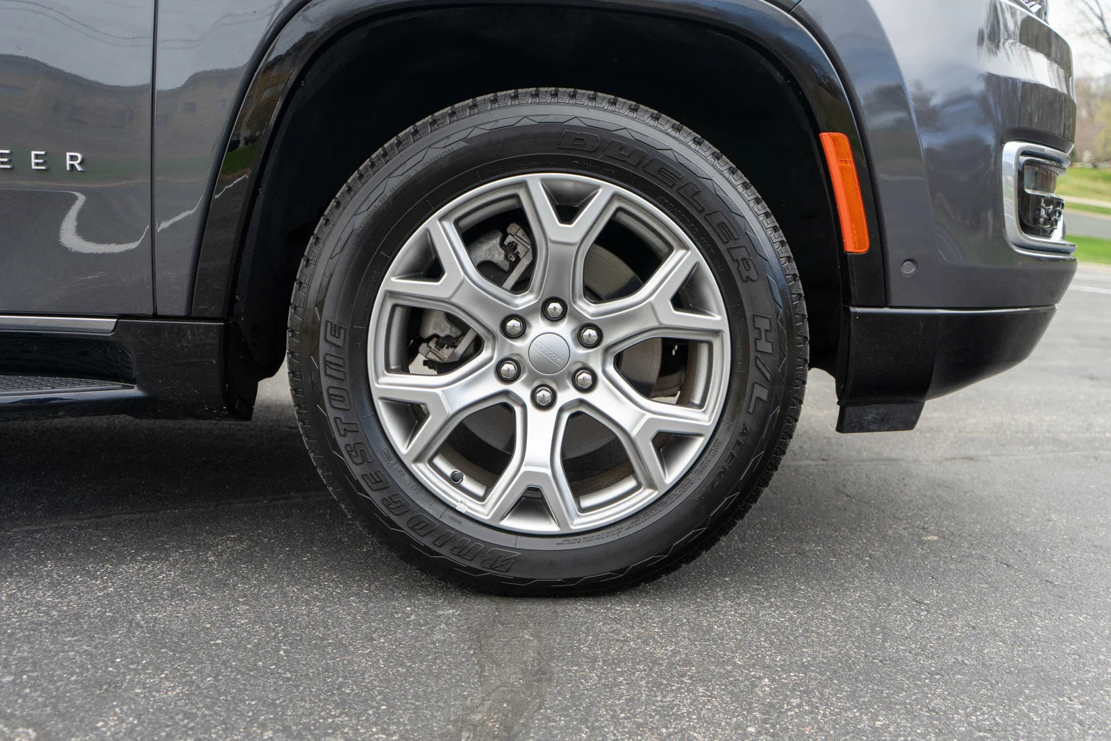 Used 2022 Baltic Gray Metallic Clearcoat Jeep Series I image 11