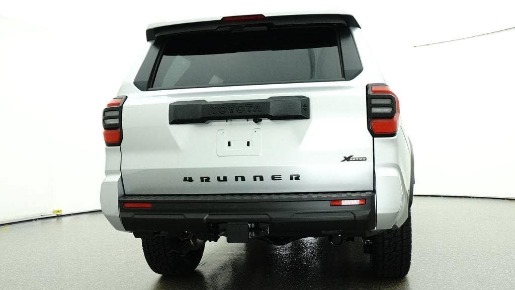 Used 2026  Toyota SR5 image 22