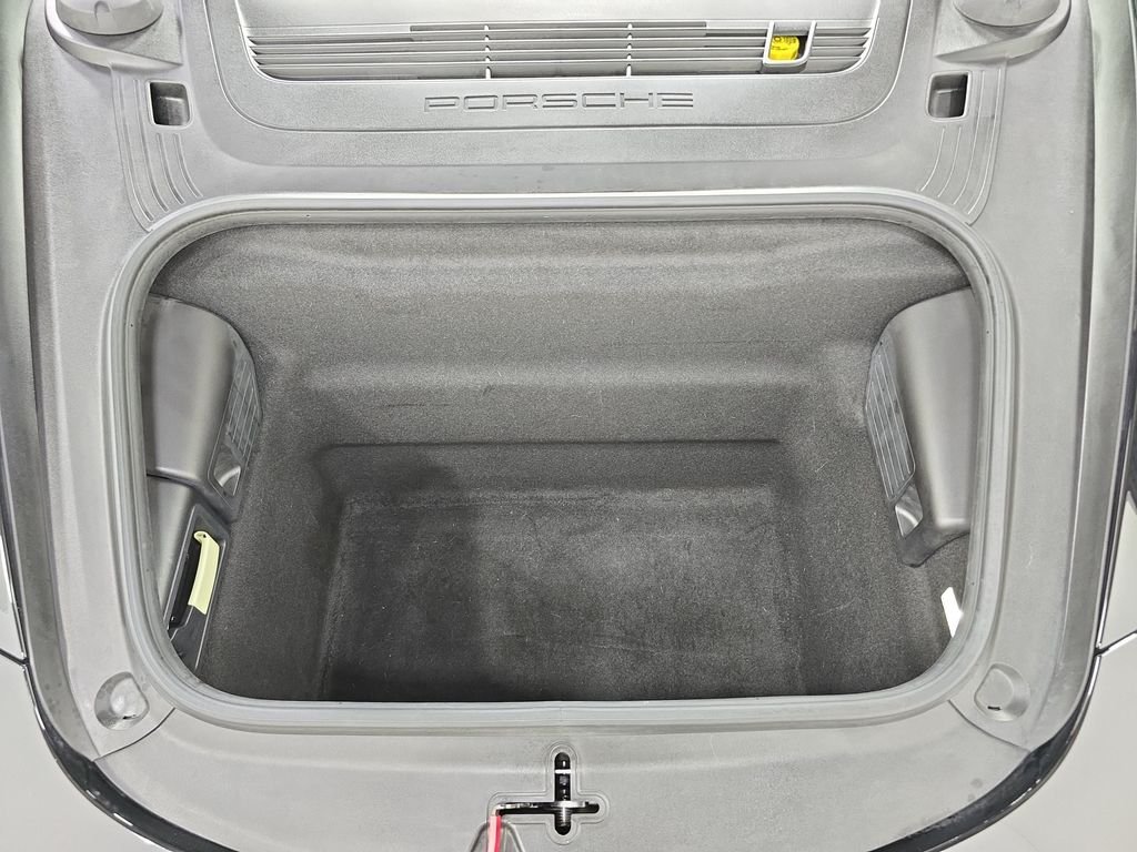 Certified Used 2015  Porsche Carrera 4 image 25