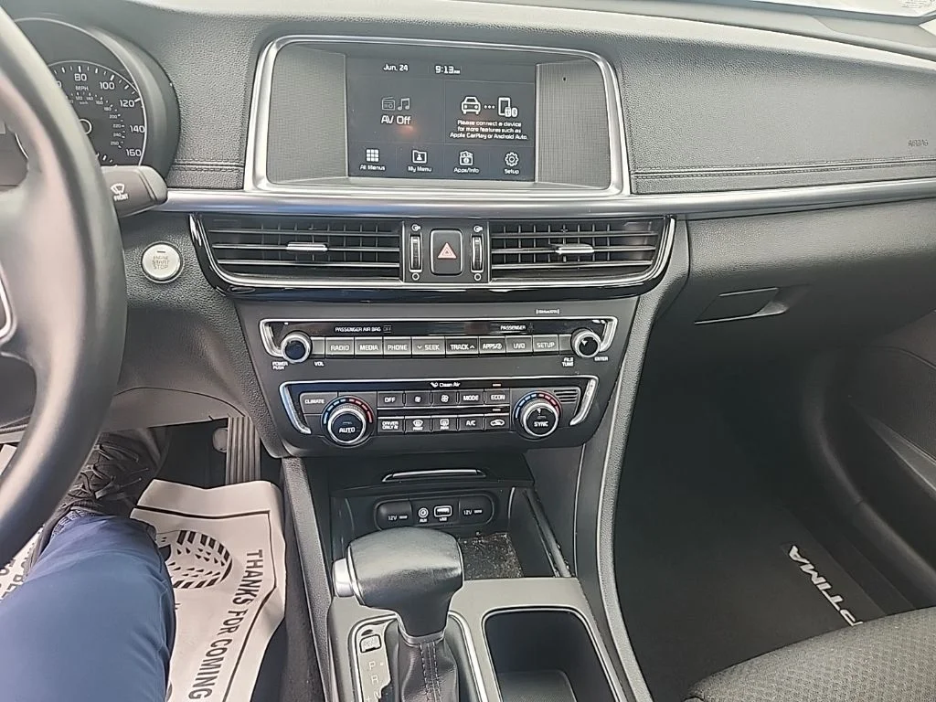 Used 2017 Gray Kia Base image 22