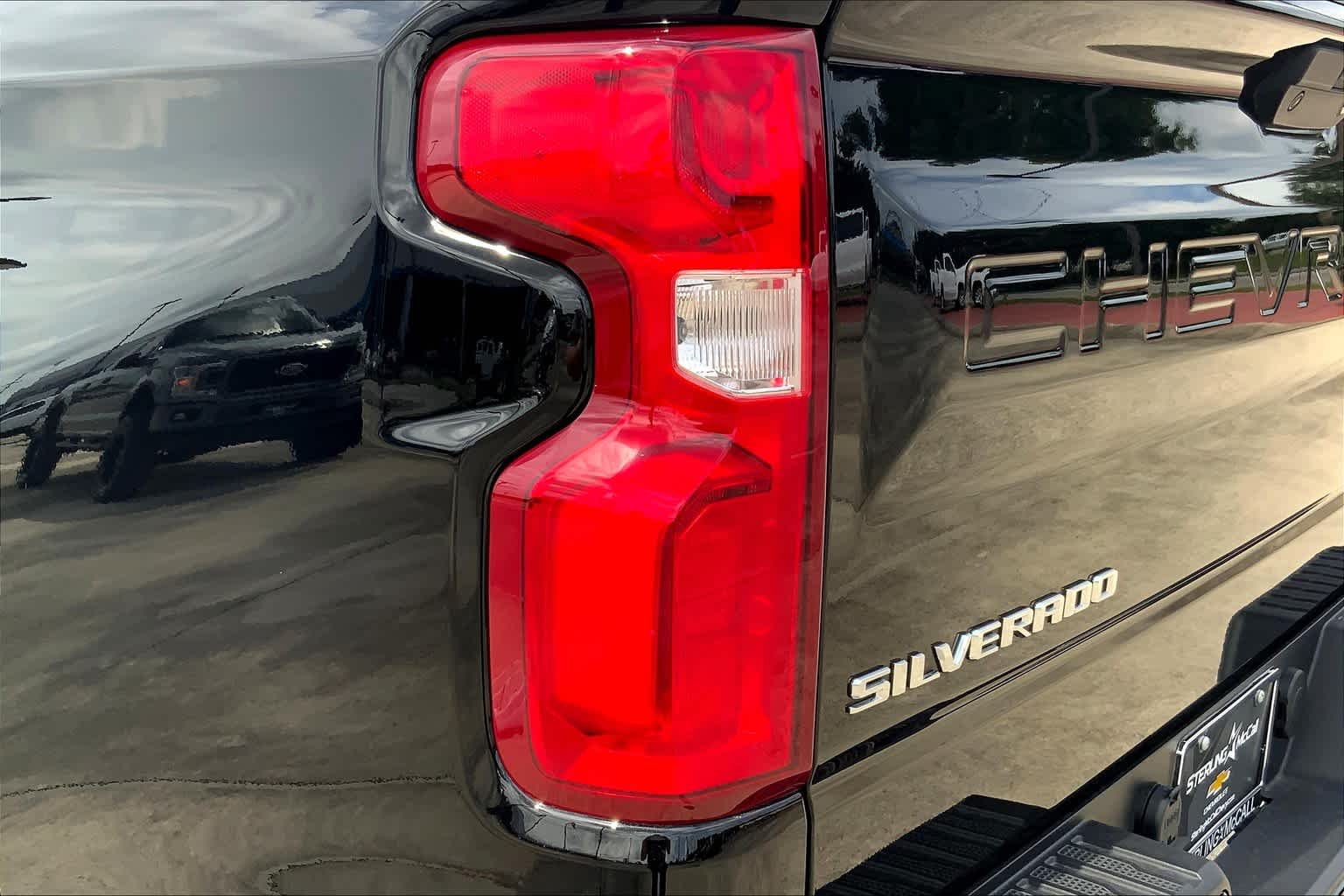 Used 2021 Black Chevrolet Custom image 26