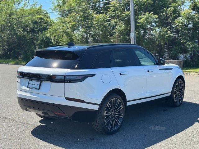 New 2026 Ostuni Pearl White Land Rover P250 Base image 5