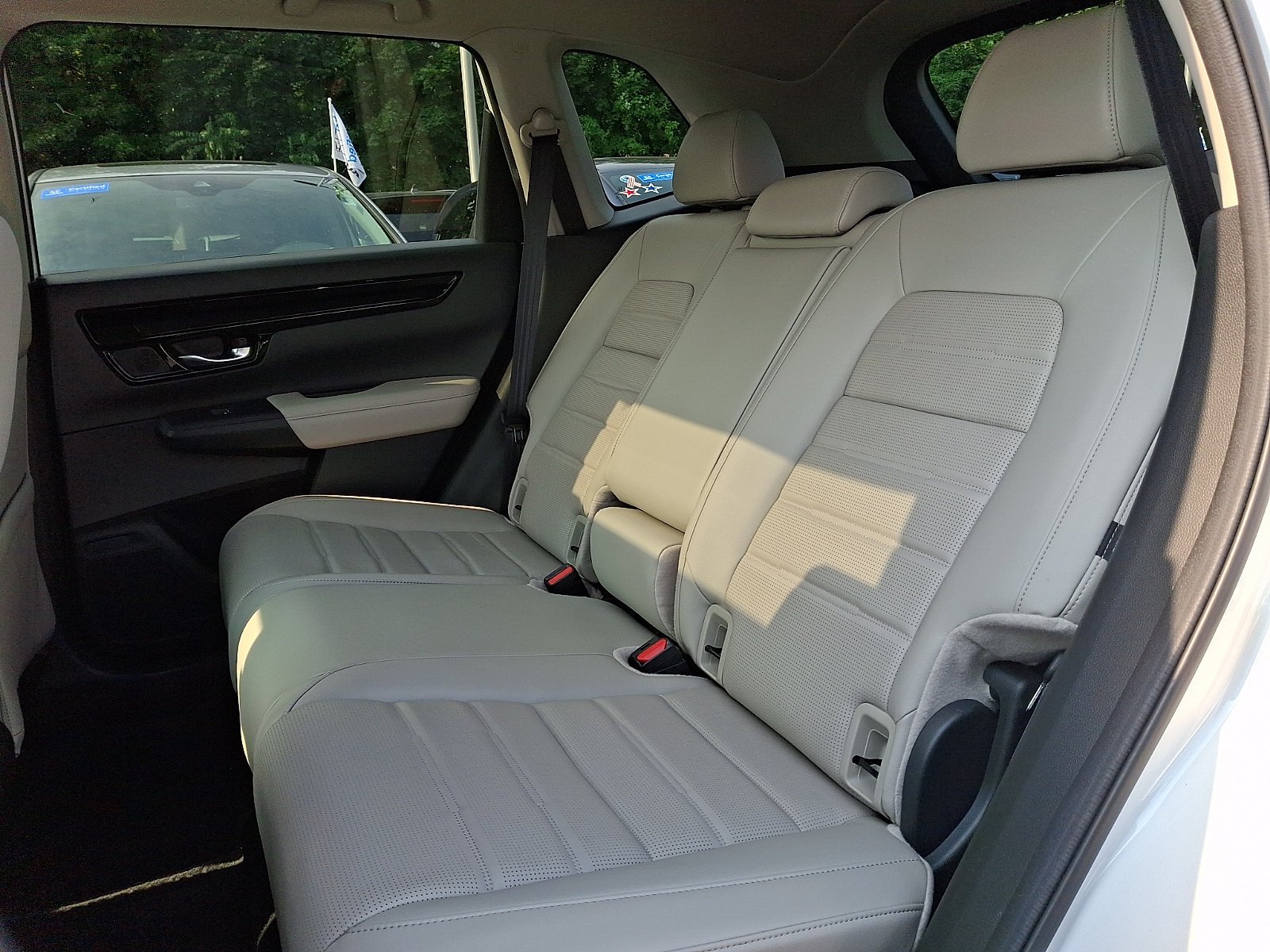 Certified Used 2024 Platinum White Pearl Honda EX-L image 9