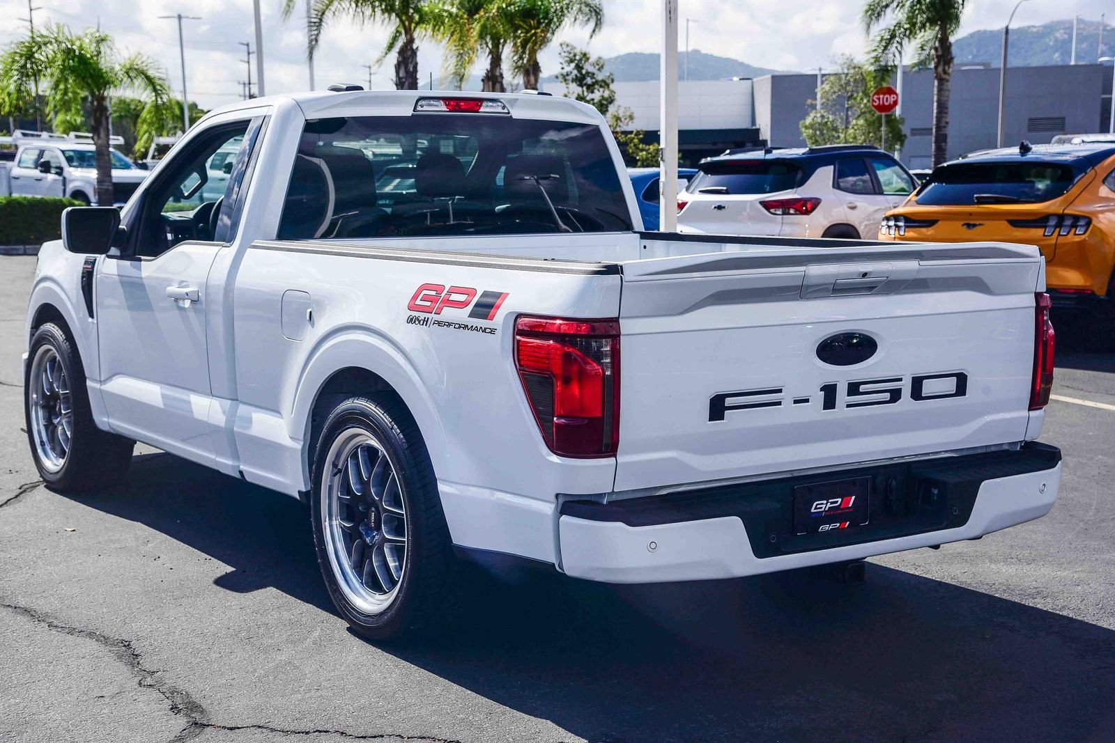 New 2026 Oxford White Ford XL image 6