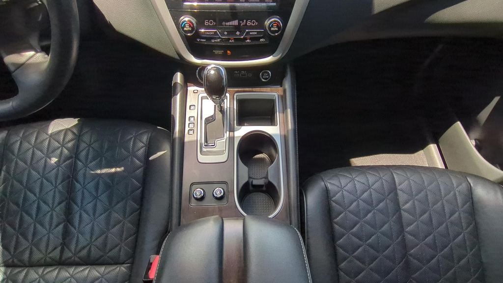 Used 2019 White Nissan Platinum image 15