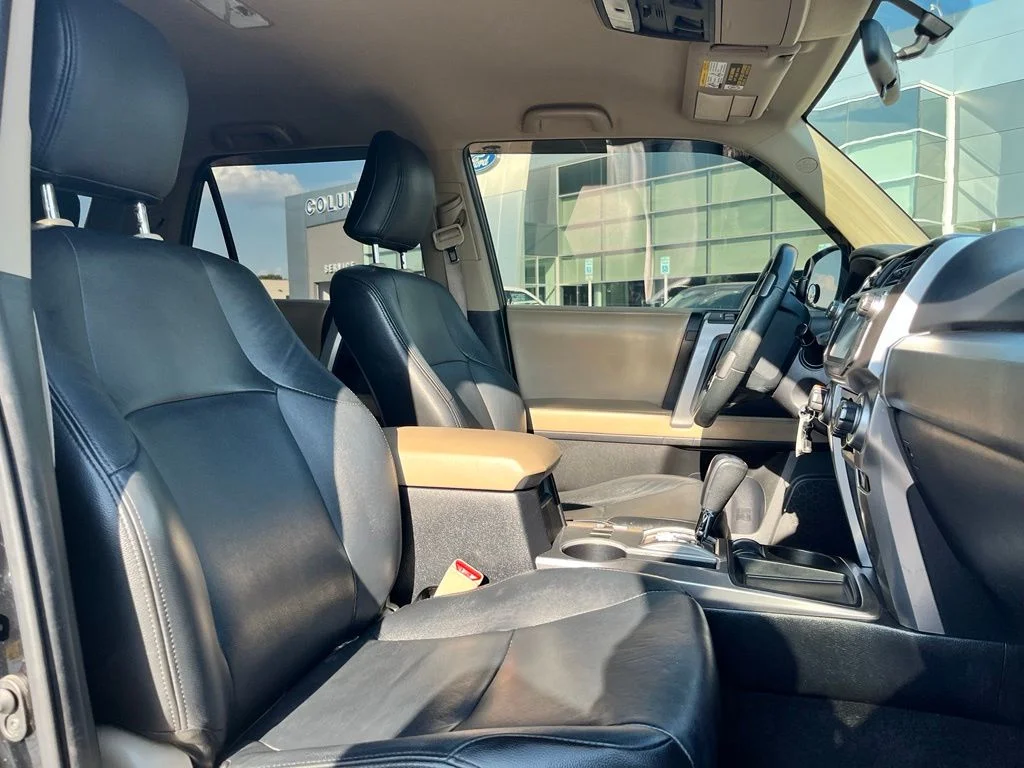 Used 2018 Black Toyota SR5 image 7