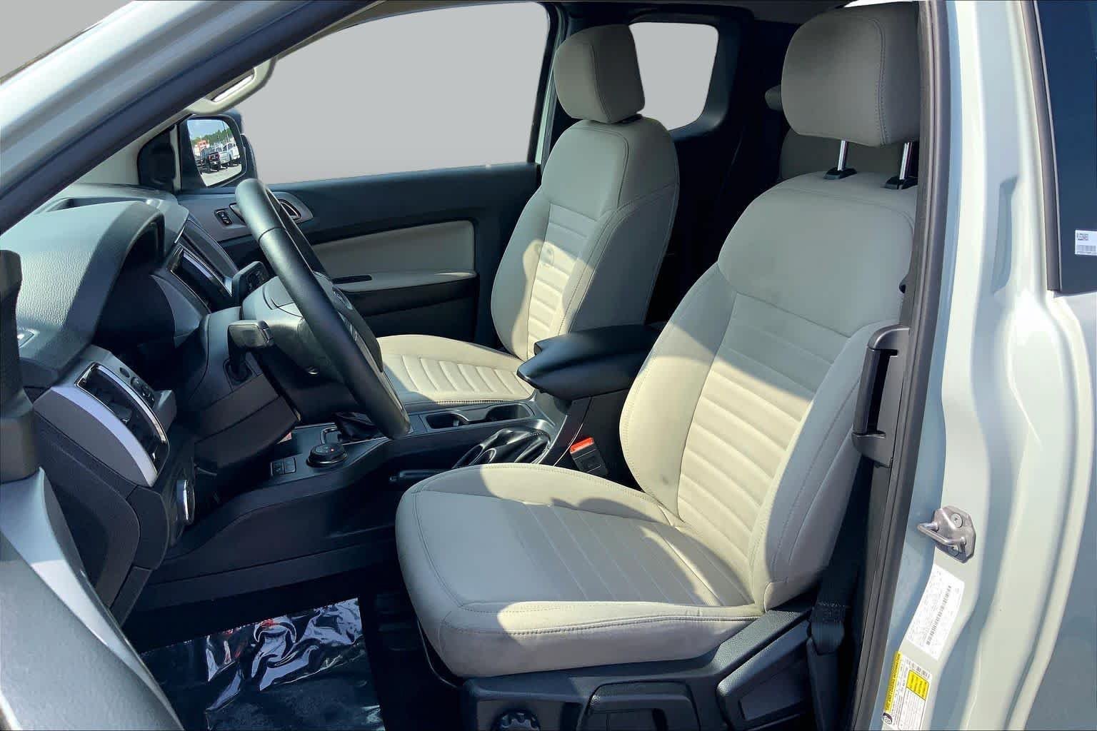 Used 2023 Cactus Gray Ford XLT image 8
