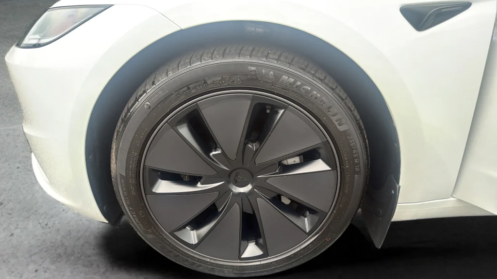 2025 Tesla Model 3 Long Range - Photo 23