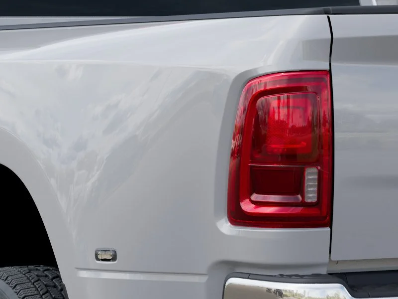 New 2026 Bright White Clear-Coat Exterior Paint RAM Tradesman image 9