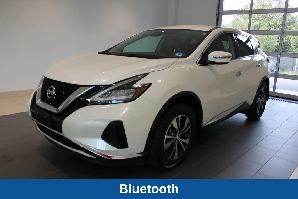 Used 2020 Pearl White Nissan S image 13