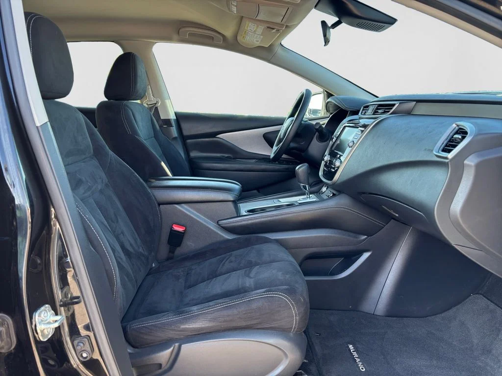 Used 2020 Black Nissan S image 12