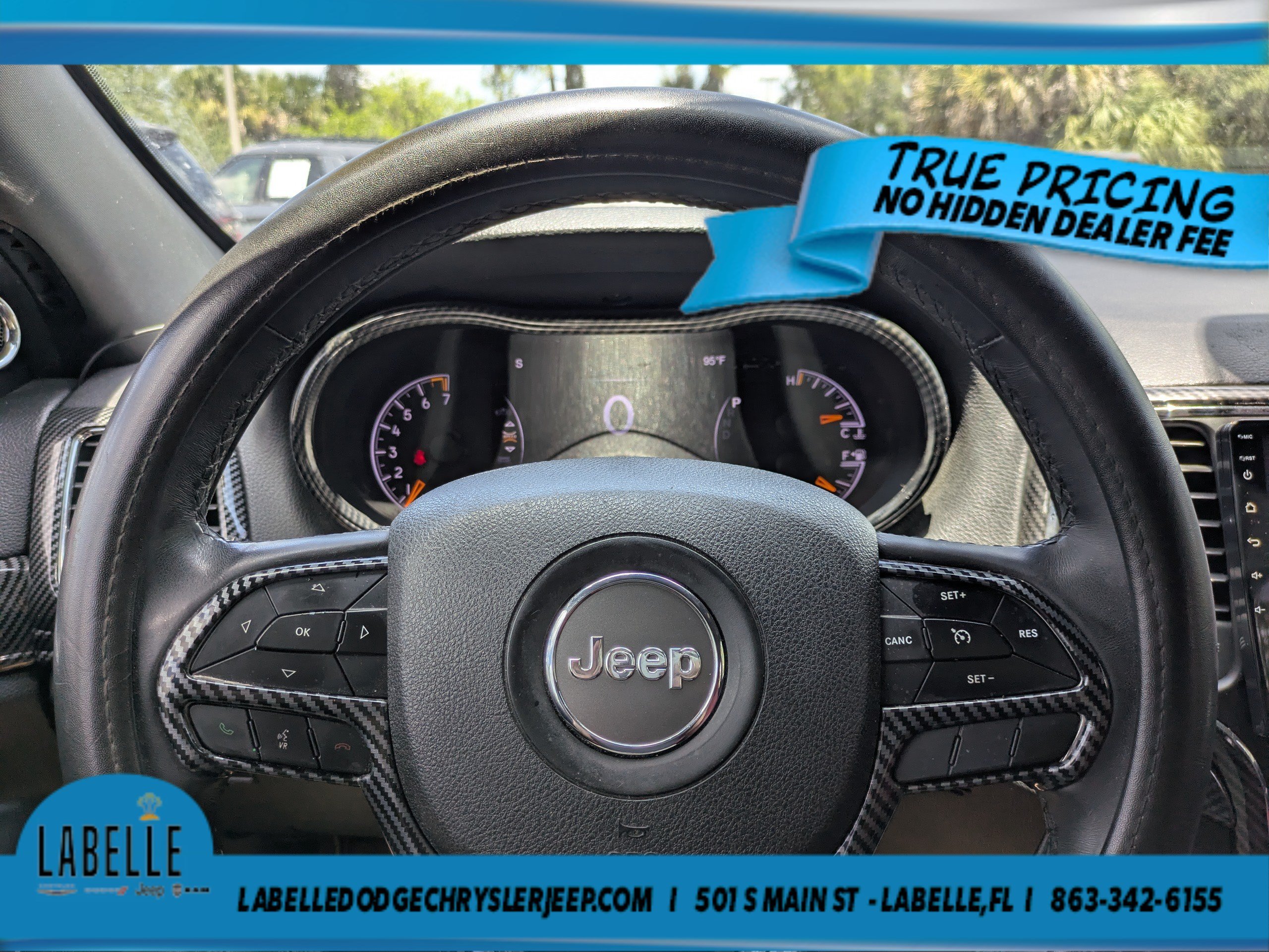Used 2018 Billet Silver Metallic Clearcoat Jeep Laredo E image 23