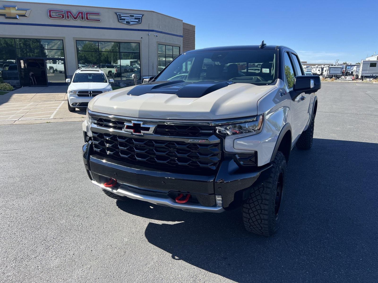 New 2026 White Sands Chevrolet ZR2 image 9