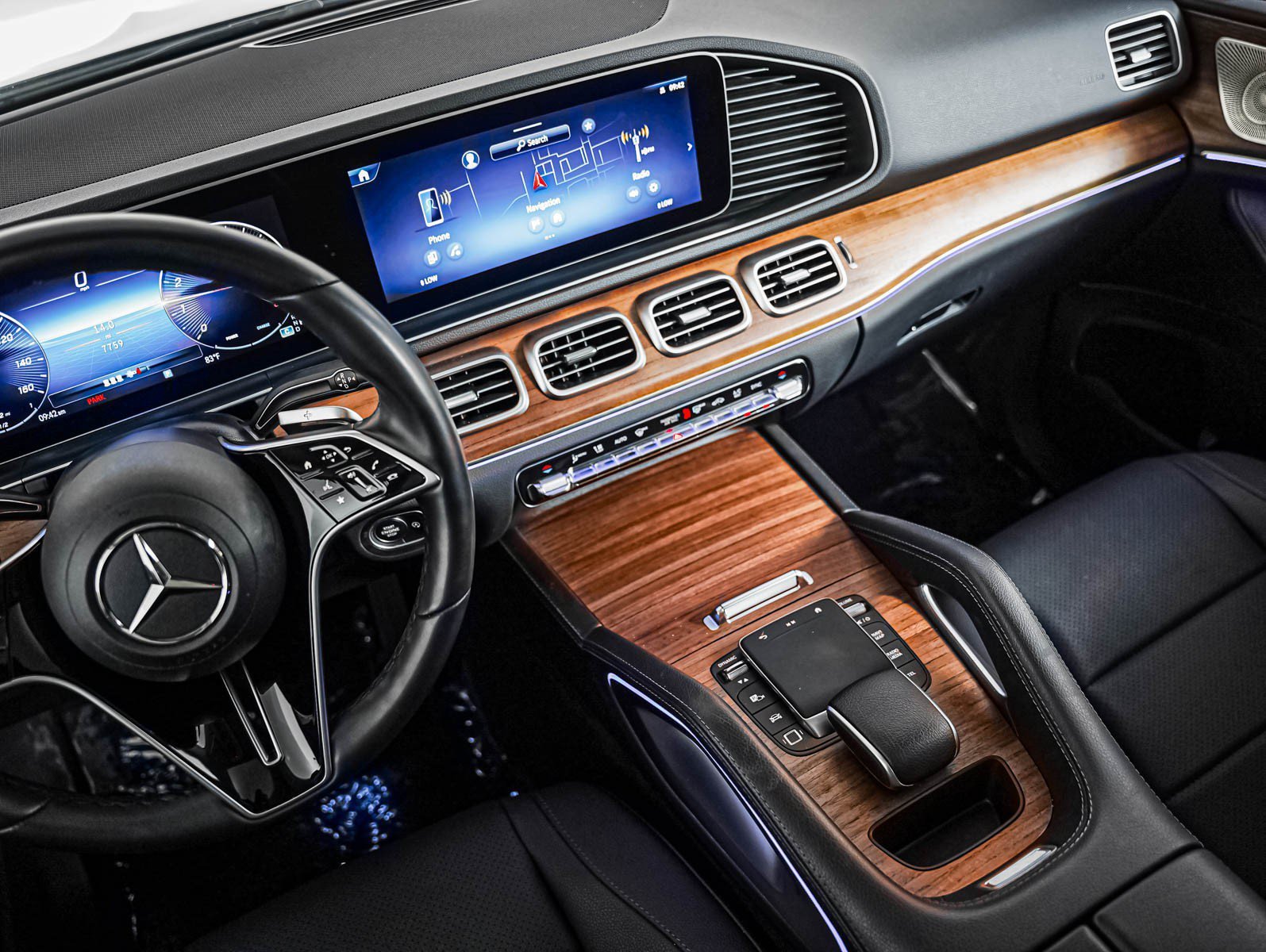 Certified Used 2025 Black Mercedes-Benz GLE 350 image 14