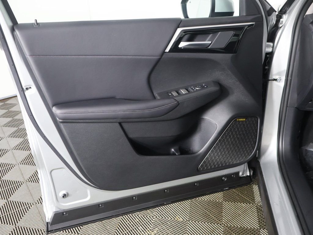 New 2026 Silver Mitsubishi SE 1.5T S-AWC image 27