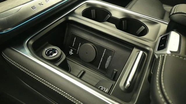New 2027 Dark Matter Gray Metallic Ford MAX Platinum image 19