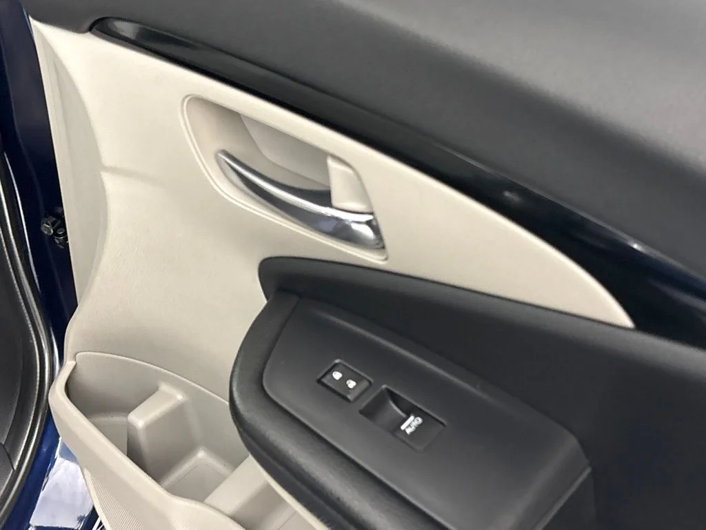 Used 2019 Blue Honda Touring image 17