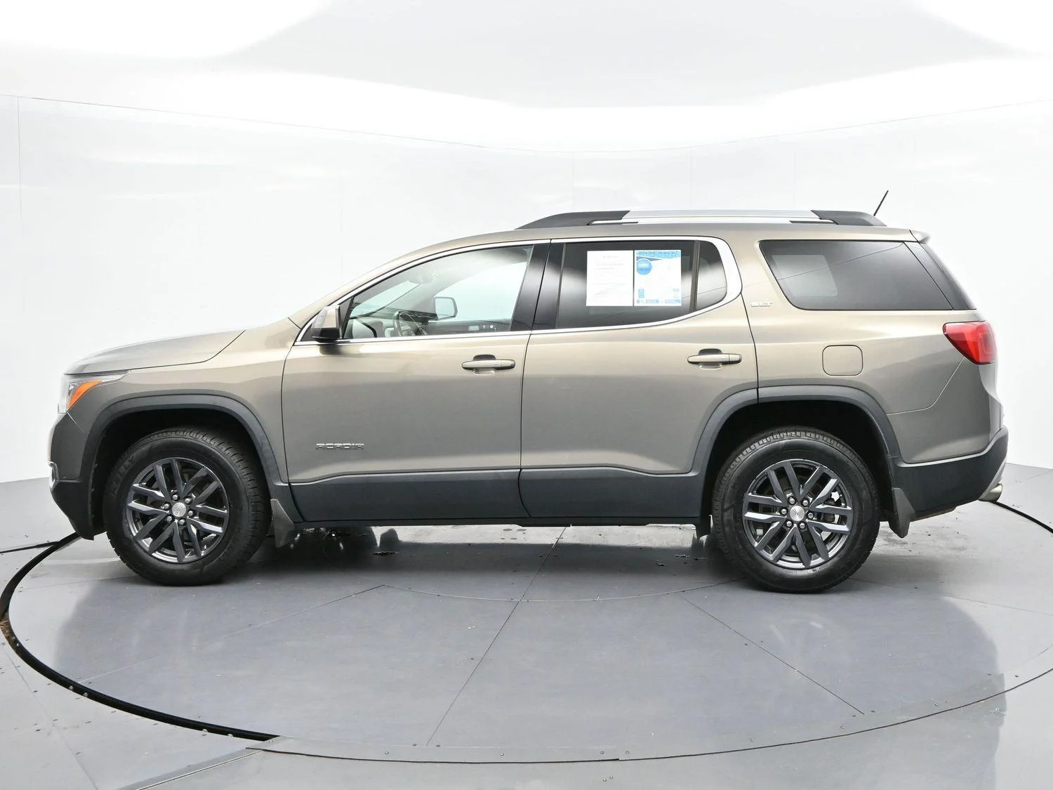 Used 2019 PEPPERDUST METALLIC GMC SLT image 4