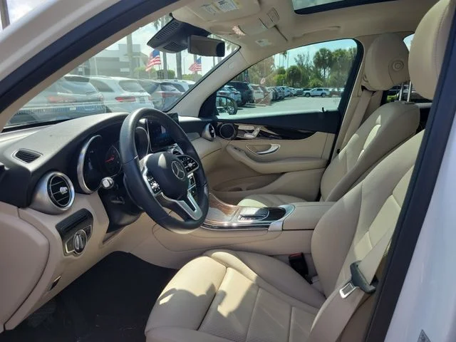 Used 2022 White Mercedes-Benz GLC 300 image 16