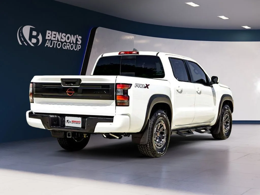New 2026 White Nissan PRO-X image 4