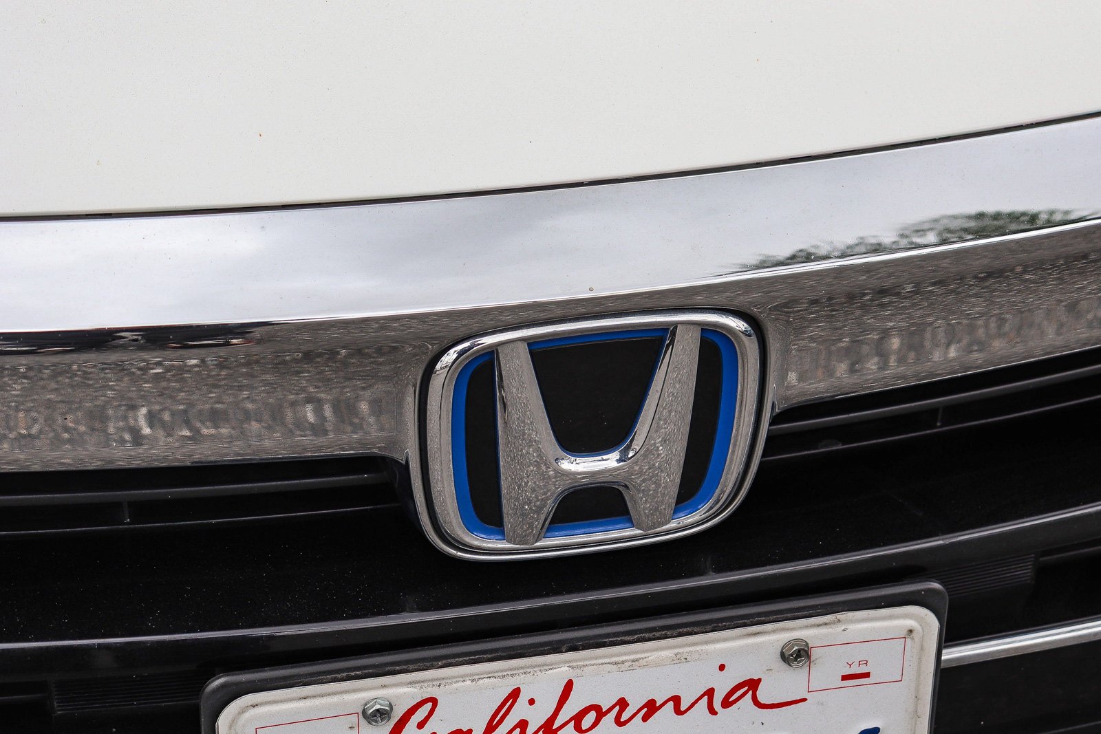 Certified Used 2021 Platinum White Pearl Honda Base image 4